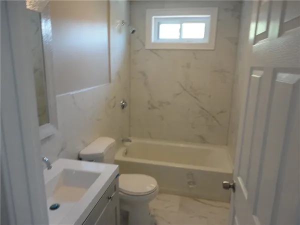 $2,900 | 845 Manton Avenue, Providence, RI 02909