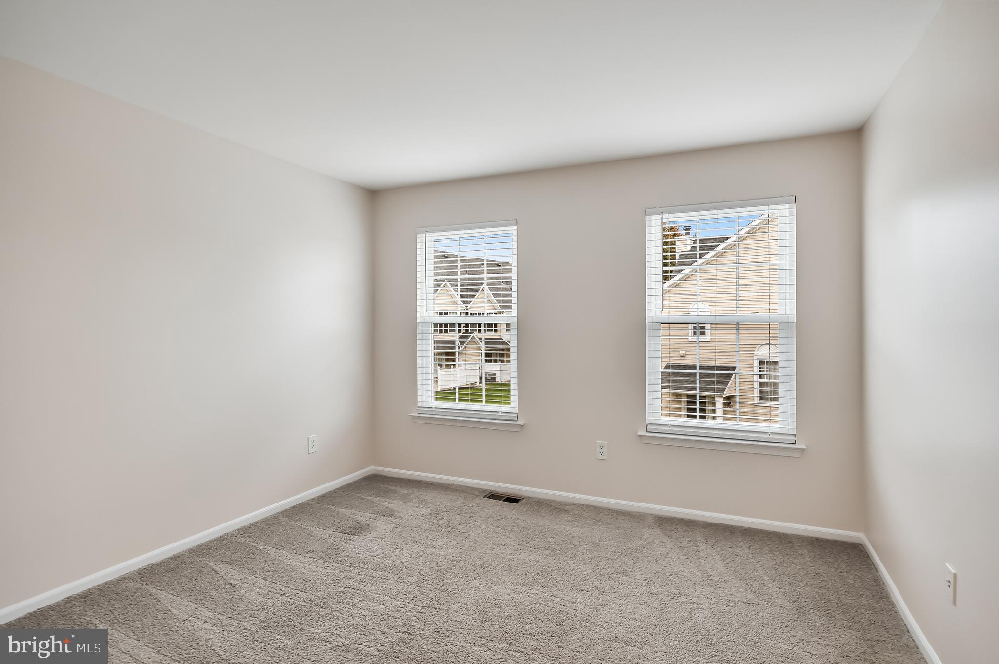 6206 Preston Way Mount Laurel, NJ 08054 - Photo 16 of 30 an empty room with a window