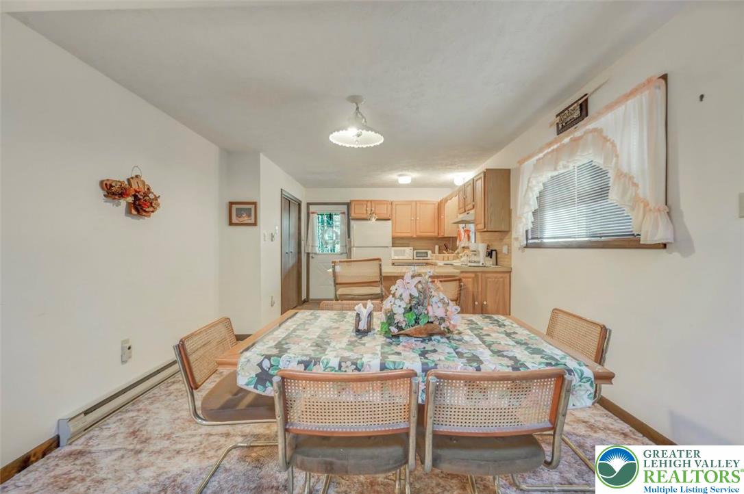 244 Lake Road Tobyhanna, PA 18466 - Photo 11 of 48 Dining Area