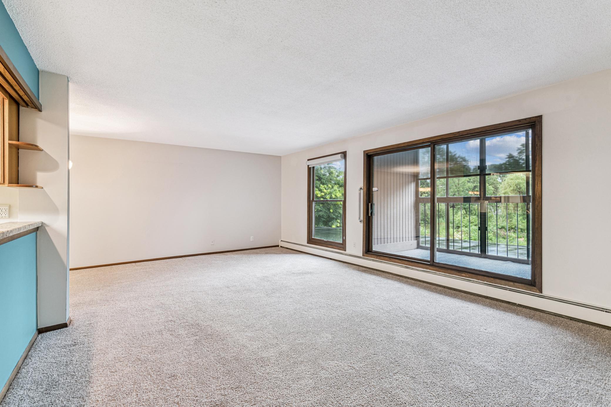 8441 Irwin Road, Unit 110 Bloomington, MN 55437 - Photo 3 of 32