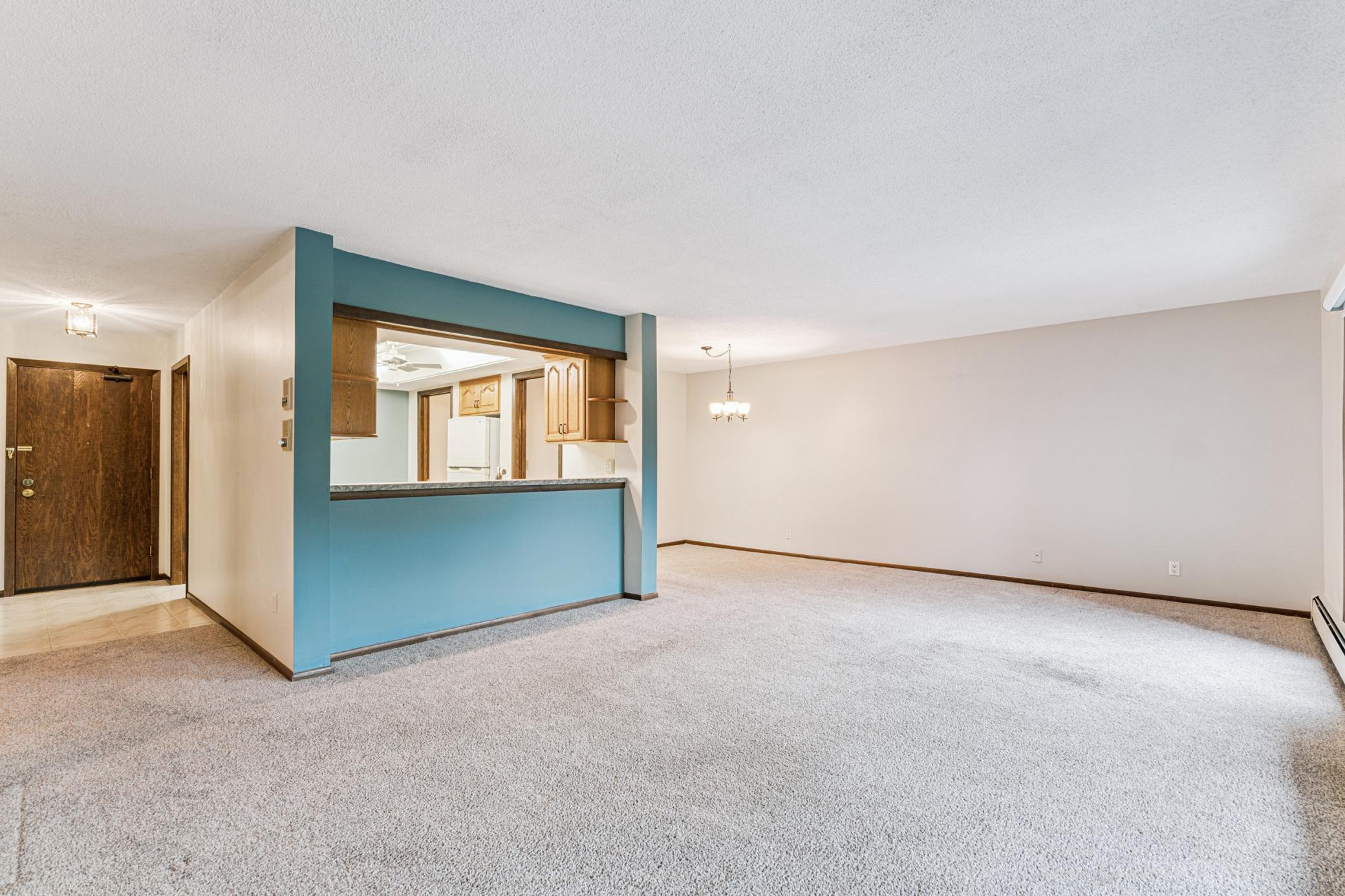 8441 Irwin Road, Unit 110 Bloomington, MN 55437 - Photo 4 of 32