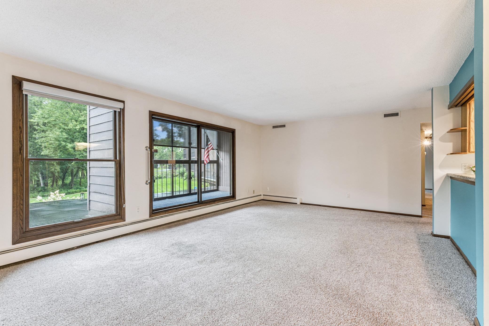 8441 Irwin Road, Unit 110 Bloomington, MN 55437 - Photo 5 of 32