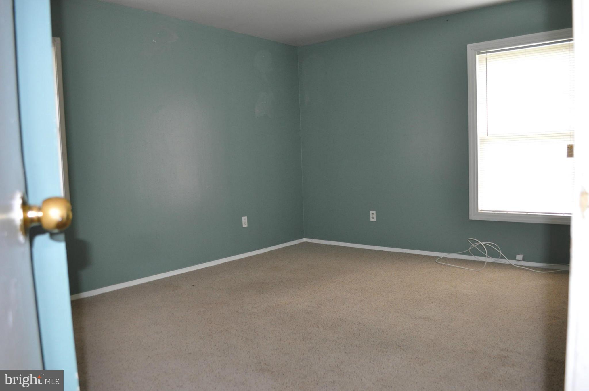 908 Alexis Road Woodbridge, VA 22191 - Photo 5 of 21 Bedroom (Master)