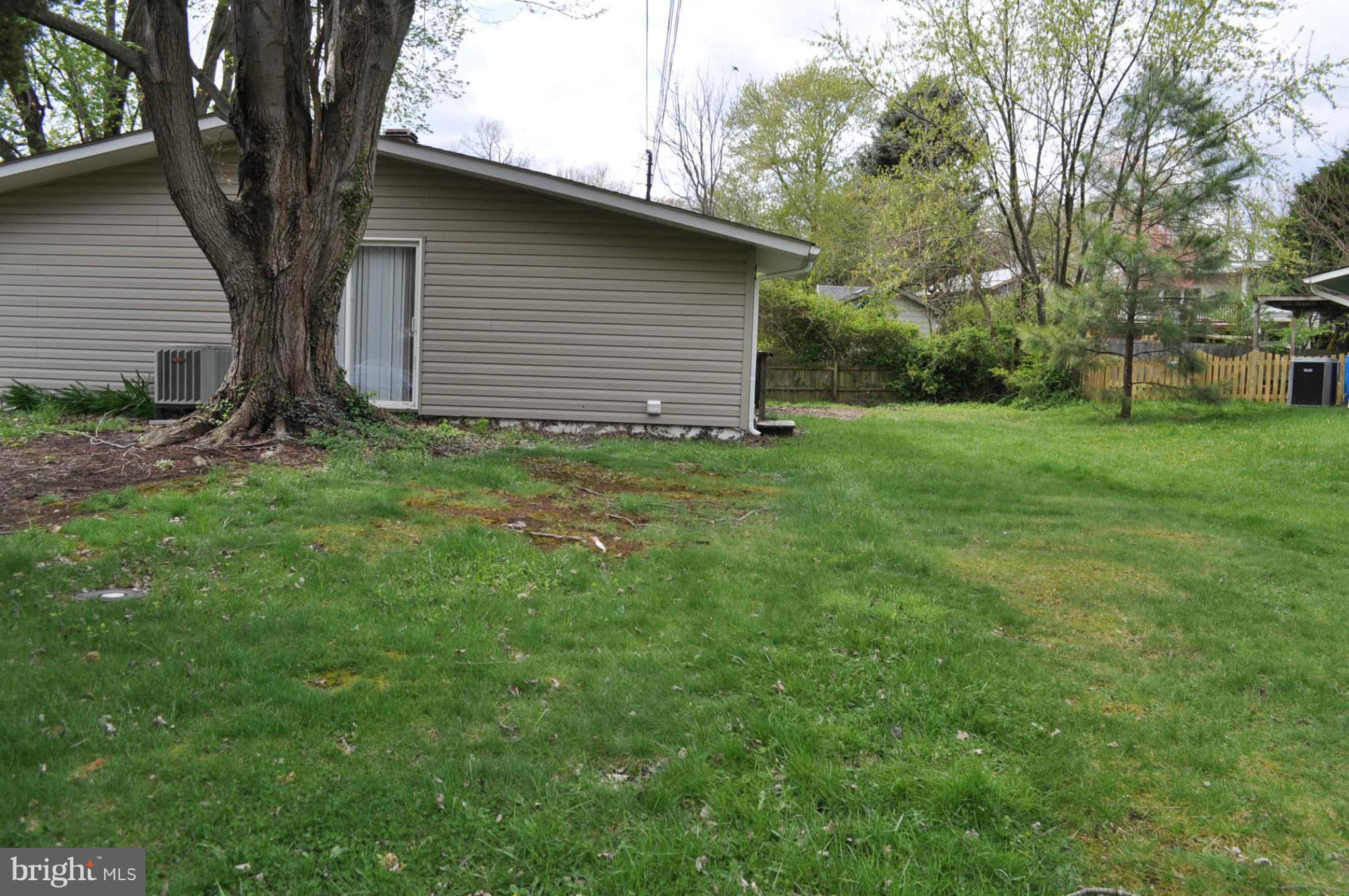 908 Alexis Road Woodbridge, VA 22191 - Photo 9 of 21 Exterior (General)