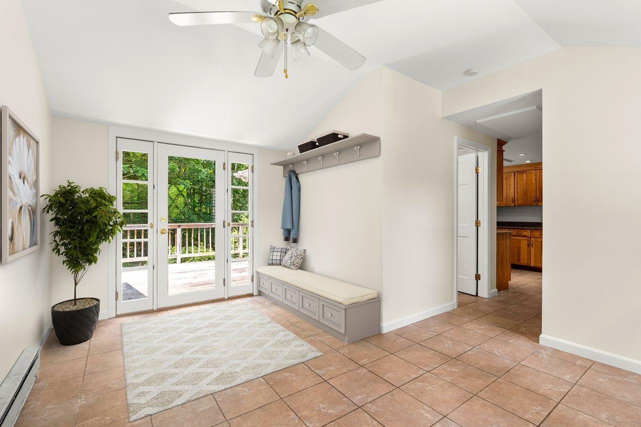 25 Birch Way New Hampton, NH 03256 - Photo 4 of 53