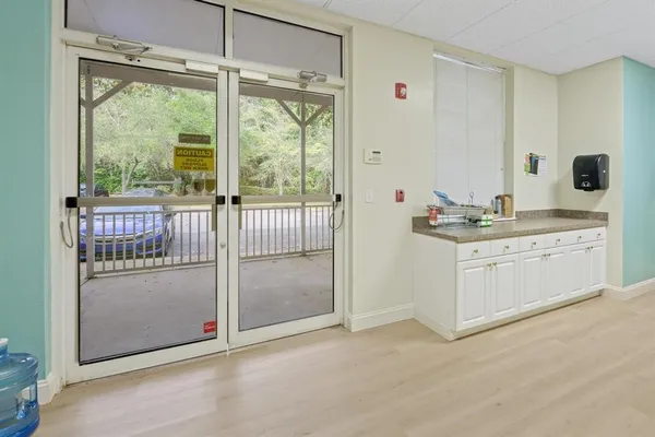 $9,100 | 3606 Maclay Boulevard, Tallahassee, FL 32312