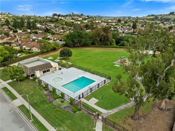 $779,999 | 13543 Laurelhurst Road, Moorpark, CA 93021