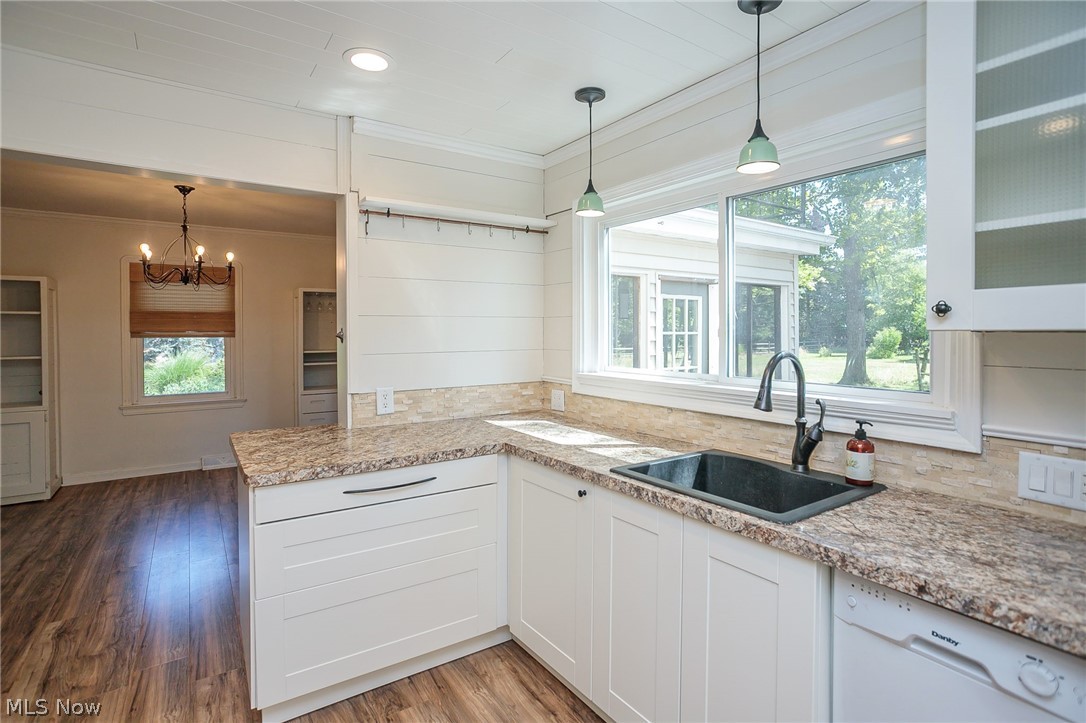 765 Miner Road Cleveland, OH 44143 - Photo 3 of 27 Gallery Image 3