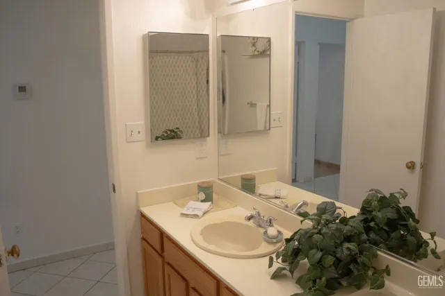 $369,999 | Undisclosed Address, Bakersfield, CA 93313