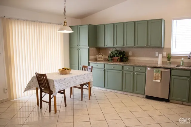 $369,999 | Undisclosed Address, Bakersfield, CA 93313