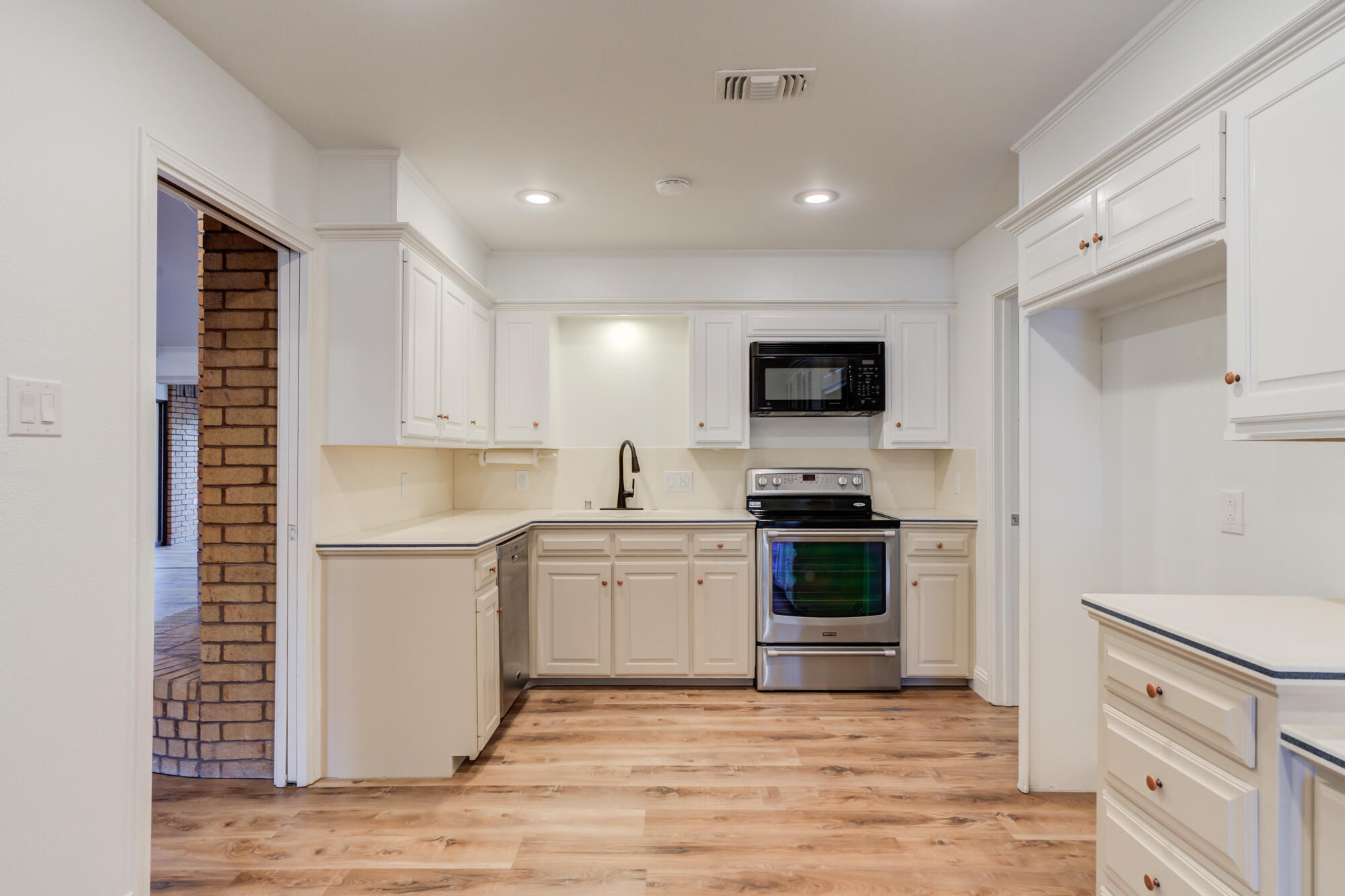 4414 89th Street Lubbock, TX 79424 - Photo 19 of 56 4414-89th-St_Lubbock-TX_19_Kitchen