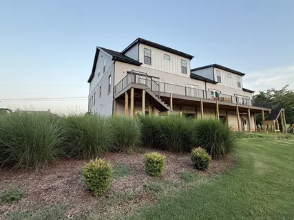 $635,000 | 111 Fairway Drive, Clarksville, TN 37043