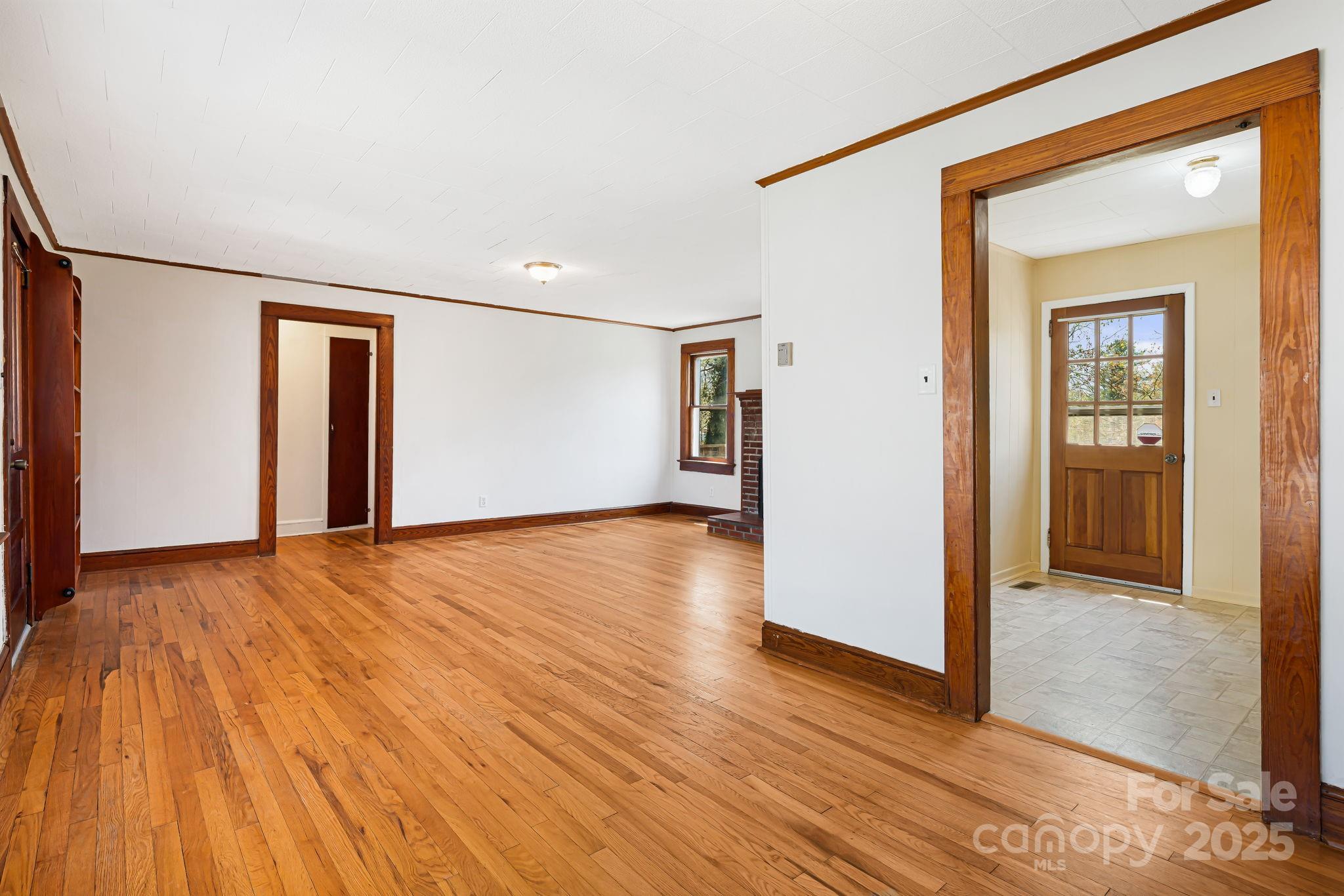 56 Pressley Avenue Brevard, NC 28712 - Photo 6 of 31