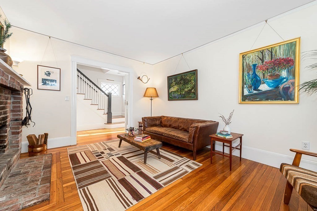 18 Overlook Road Arlington, MA 02474 - Photo 9 of 42 Gallery Image 9
