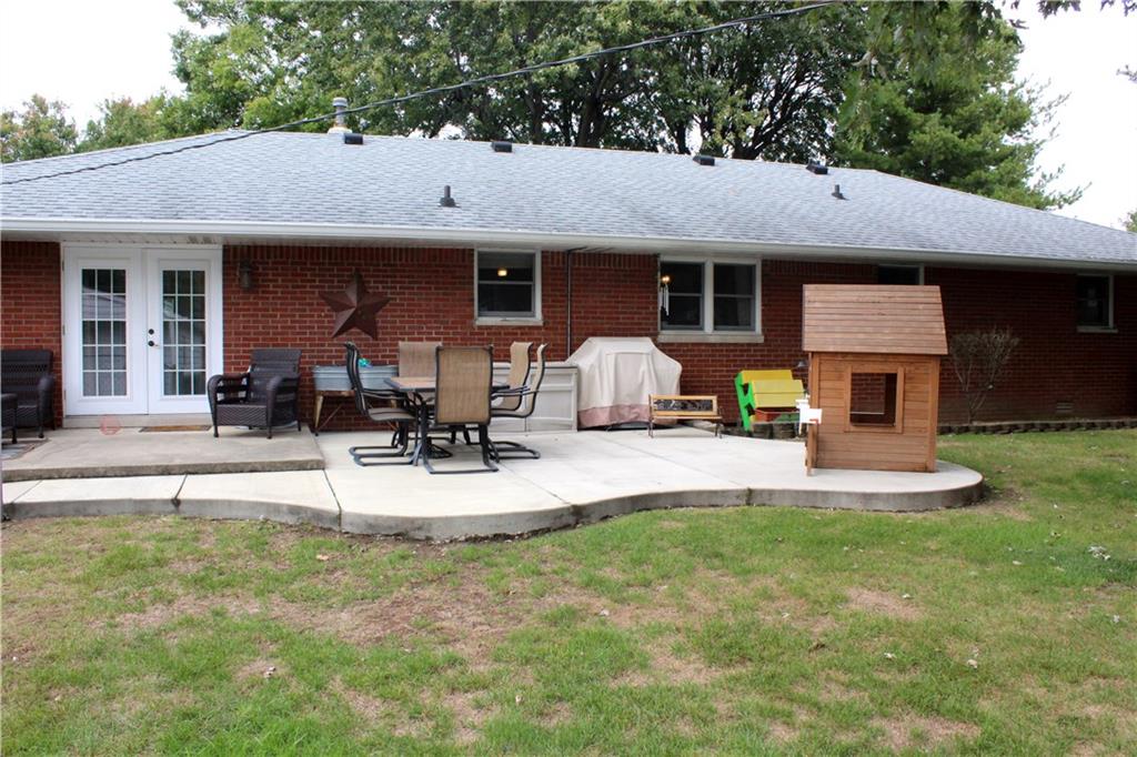 4247 Solun Road Indianapolis, IN 46221 - Photo 2 of 26 Gallery Image 2