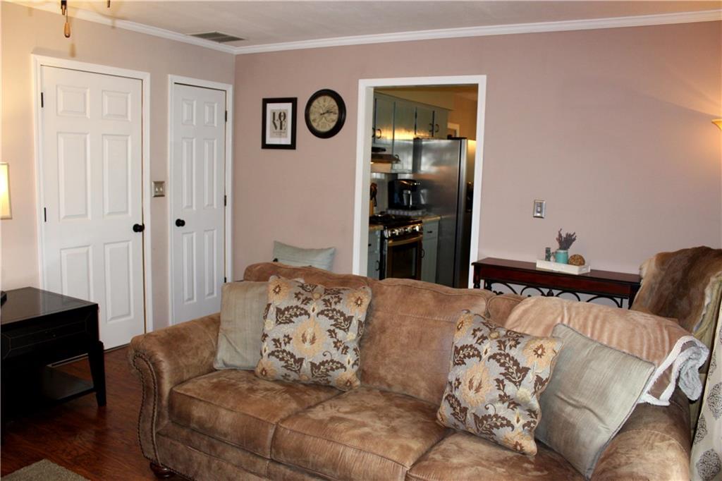4247 Solun Road Indianapolis, IN 46221 - Photo 13 of 26 Gallery Image 13