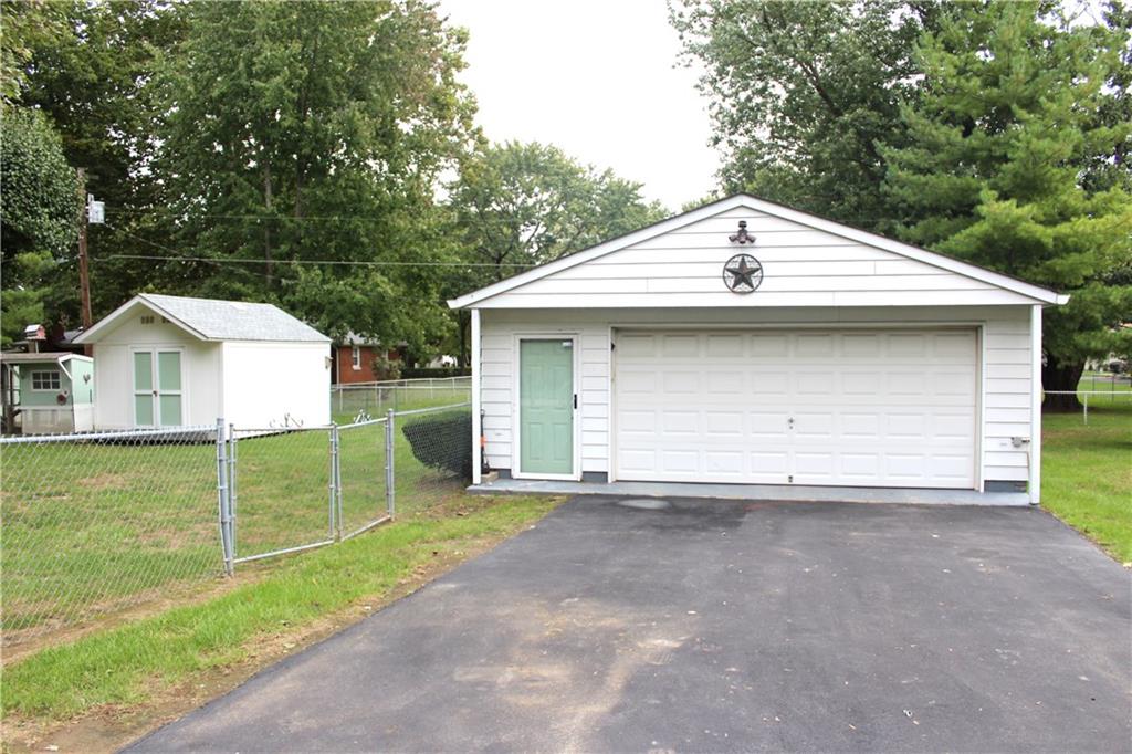 4247 Solun Road Indianapolis, IN 46221 - Photo 25 of 26 Gallery Image 25