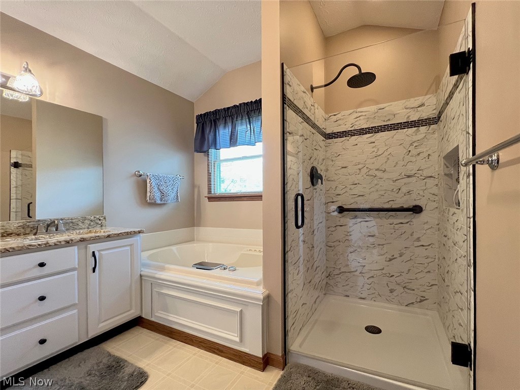 1171 Vermilion Road Vermilion, OH 44089 - Photo 19 of 32 Owner's bathroom with walk-in shower