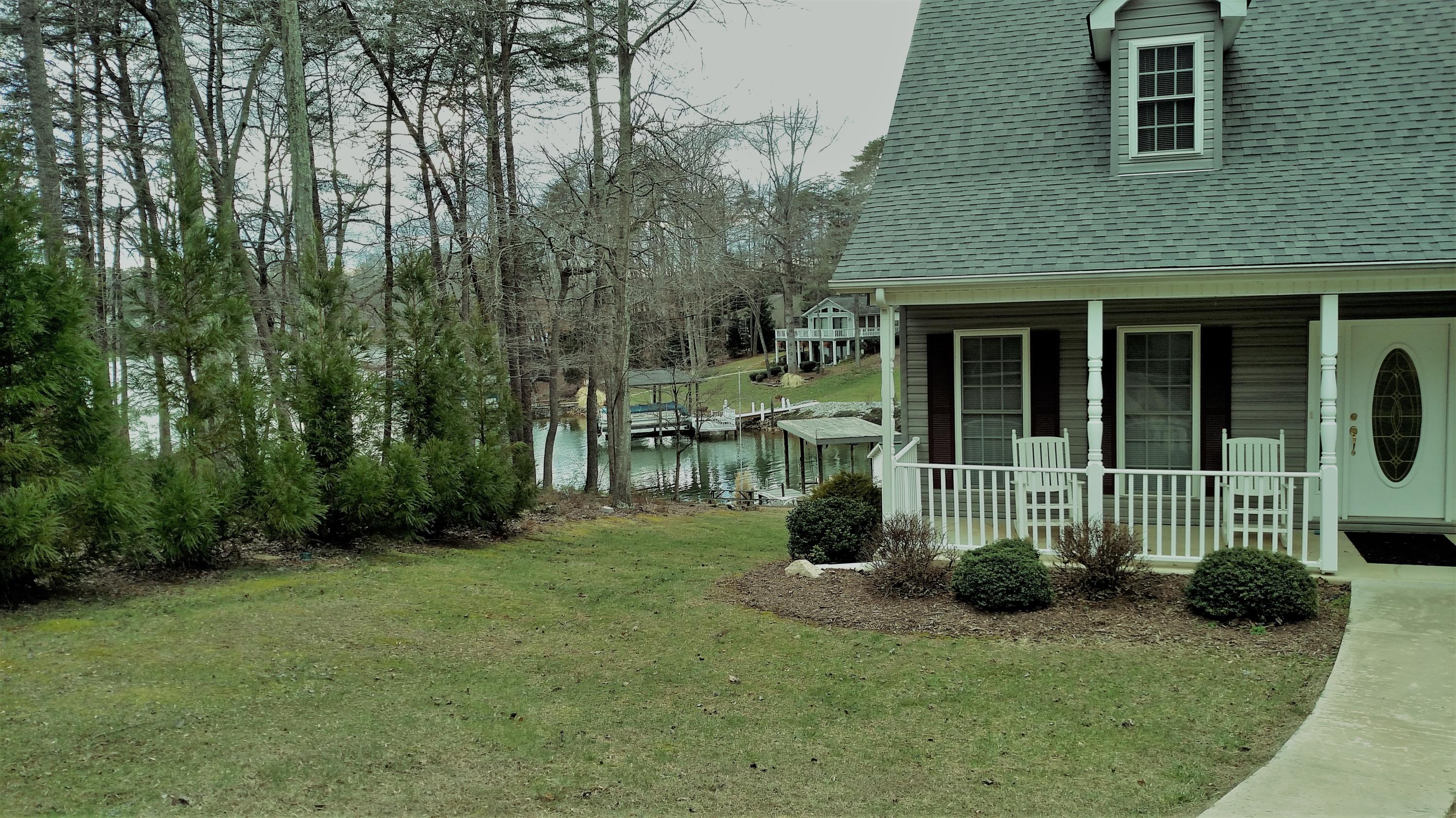 260 Fingerlake Road Penhook, VA 24137 - Photo 40 of 139 Front View to Lake!