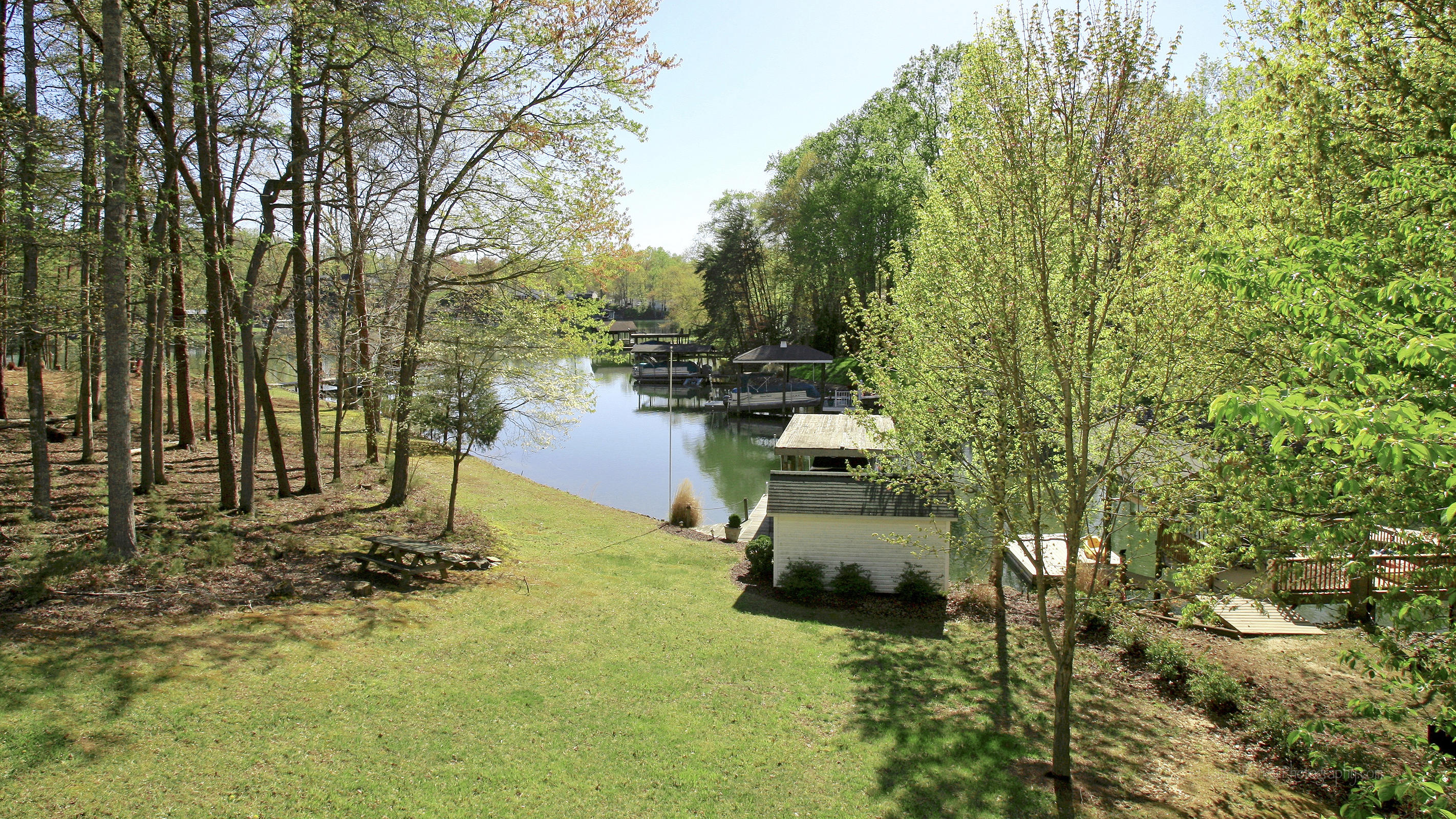 260 Fingerlake Road Penhook, VA 24137 - Photo 5 of 139 _V4B5448