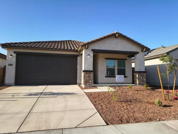 $1,995 | 23414 West Raymond Street, Buckeye, AZ 85326