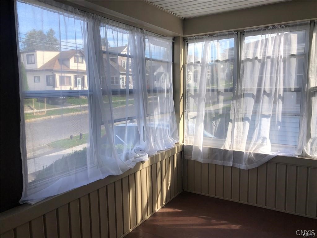 947 Wadsworth Street Syracuse, NY 13208 - Photo 12 of 20