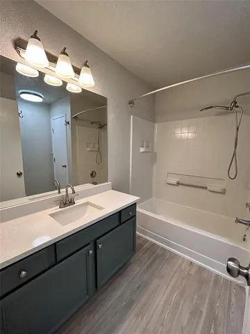 $2,100 | 928 Carlin Lane, Burleson, TX 76028