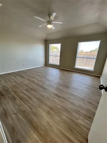 $2,100 | 928 Carlin Lane, Burleson, TX 76028