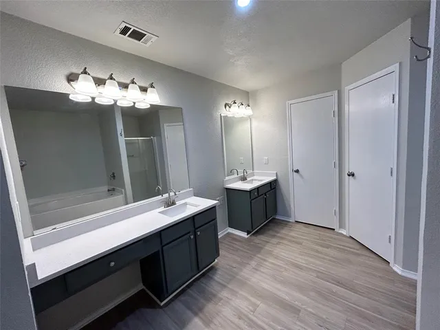 $2,100 | 928 Carlin Lane, Burleson, TX 76028