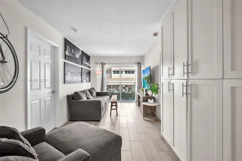 $409,000 | 2600 Collins Avenue, Unit 206, Miami Beach, FL 33140