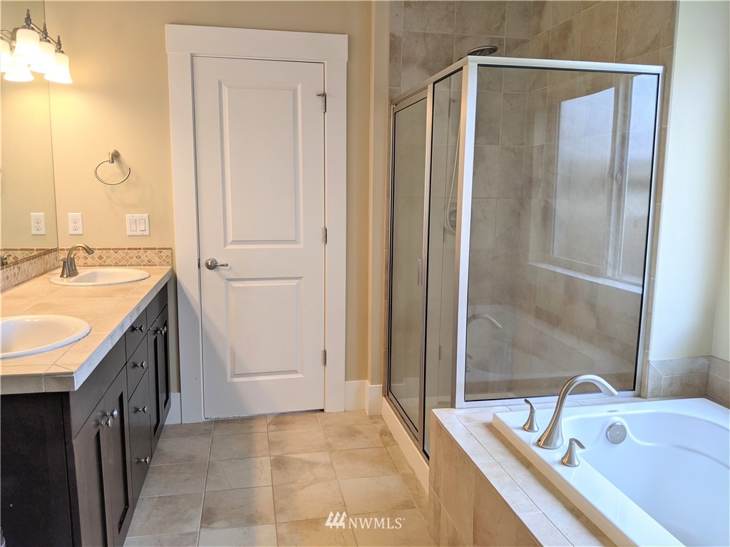 257 Vashon Avenue Northeast Renton, WA 98059 - Photo 14 of 23