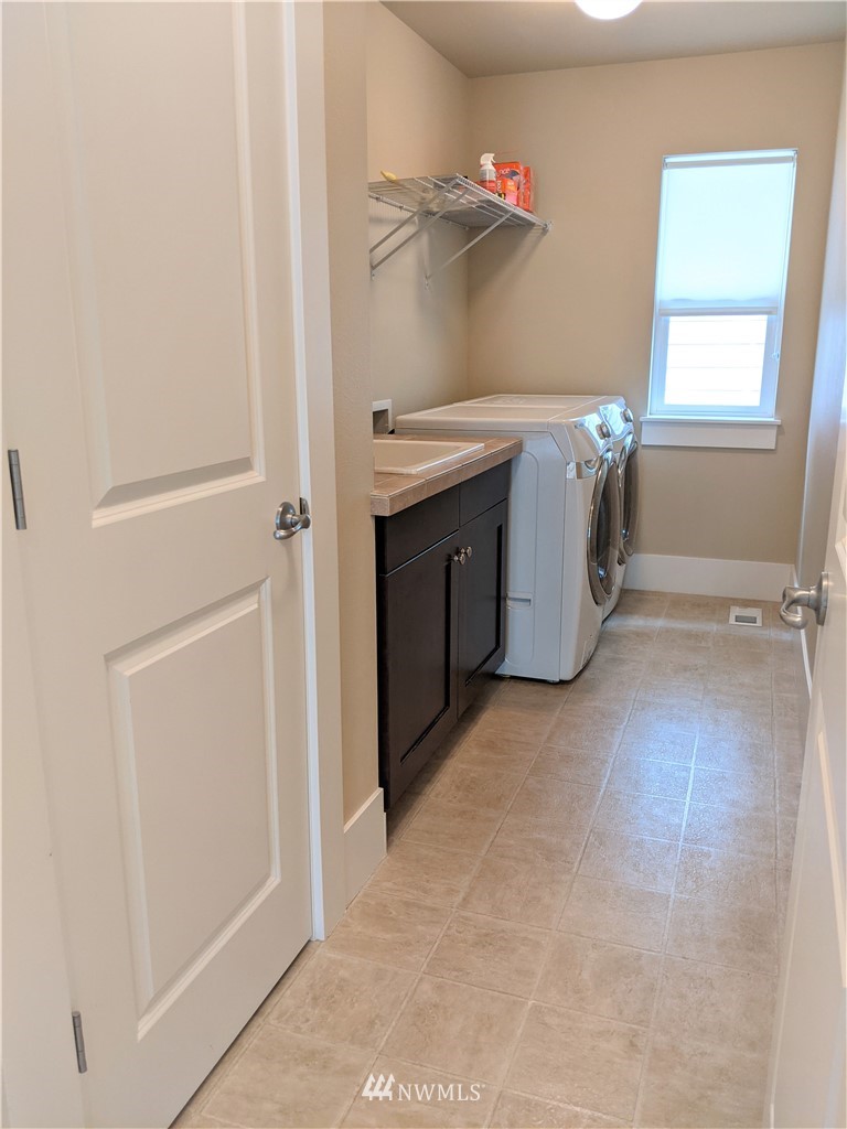 257 Vashon Avenue Northeast Renton, WA 98059 - Photo 19 of 23