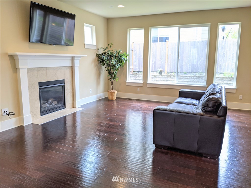 257 Vashon Avenue Northeast Renton, WA 98059 - Photo 6 of 23