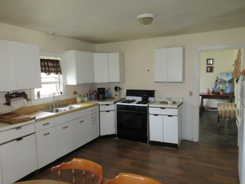 383 Slocum Road Exeter, RI 02874 - Photo 5 of 21