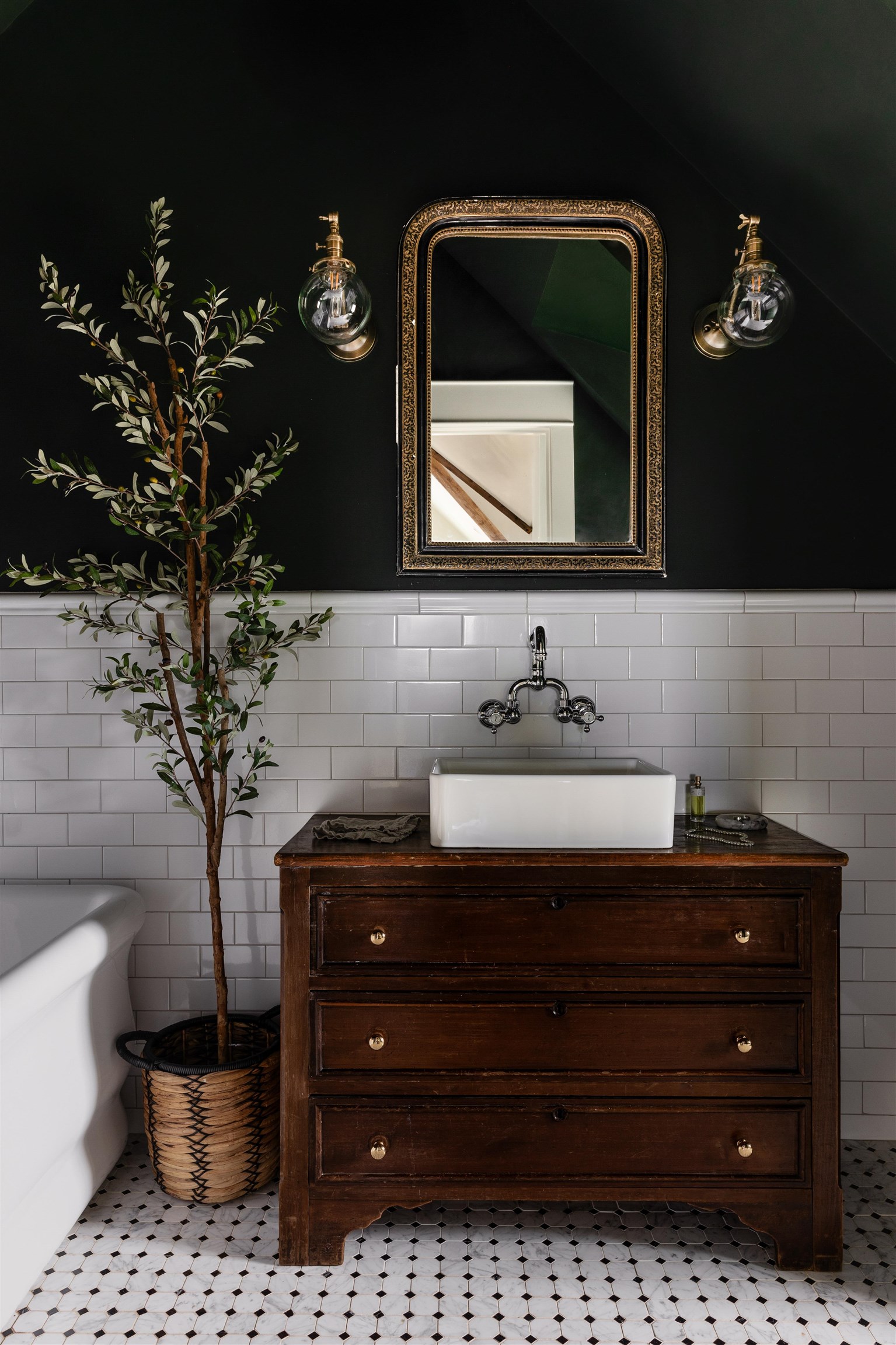 167 Sable Pass Lampasas, TX 76550 - Photo 27 of 30 a bathroom with a sink and a potted plant