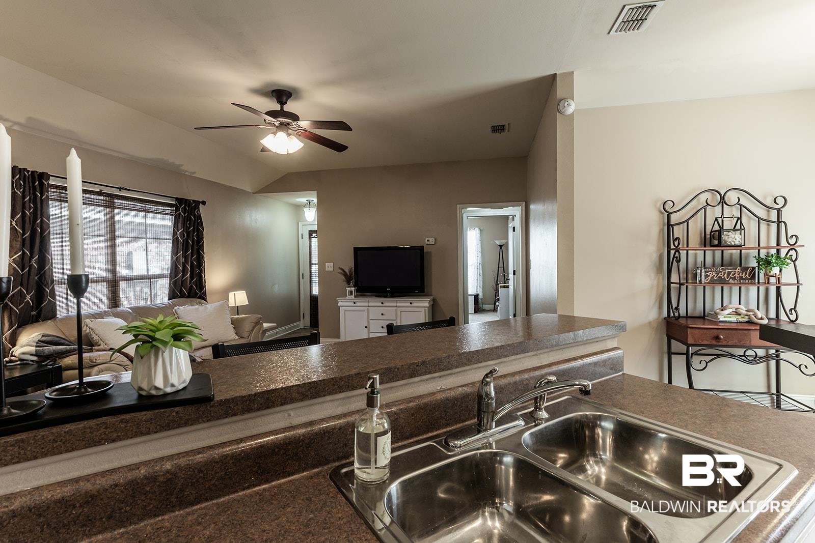 8960 Spring Grove North Mobile, AL 36695 - Photo 9 of 24