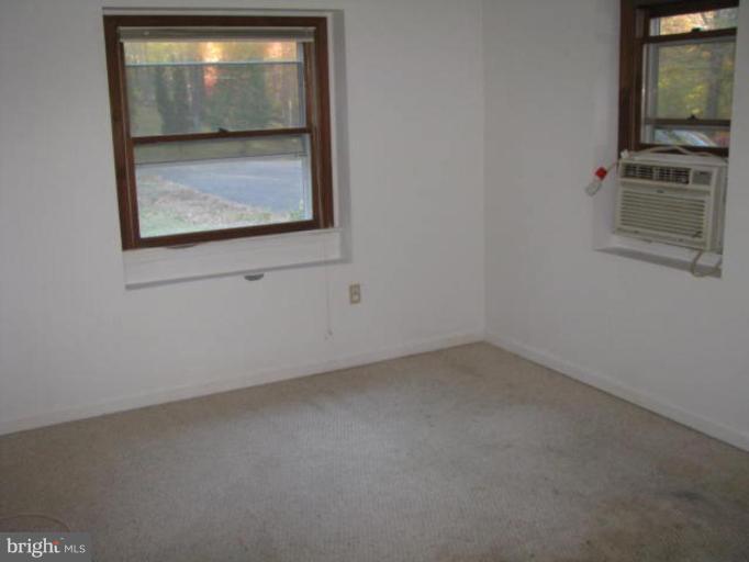 18305 Sharon Road Triangle, VA 22172 - Photo 5 of 9 Bedroom #1