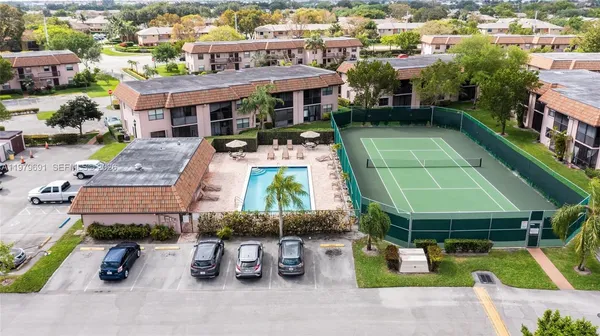 $2,200 | 10541 Northwest 10th Street, Unit 103, Pembroke Pines, FL 33026