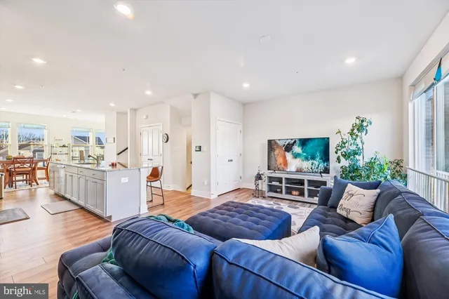 $425,000 | 6878 Barrowfield Place, Bryans Road, MD 20616