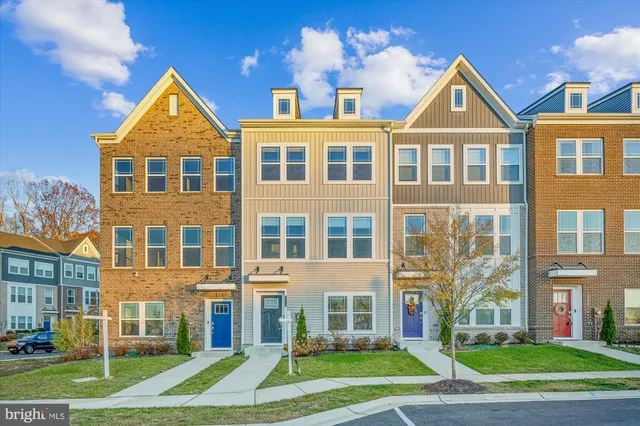 $425,000 | 6878 Barrowfield Place, Bryans Road, MD 20616