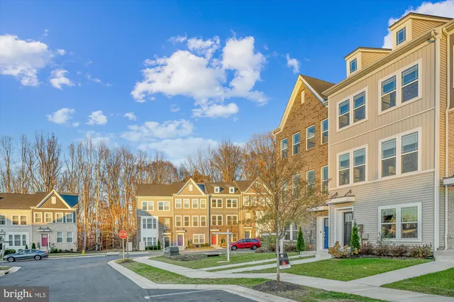 $425,000 | 6878 Barrowfield Place, Bryans Road, MD 20616