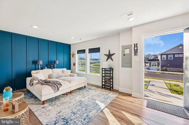 $425,000 | 6878 Barrowfield Place, Bryans Road, MD 20616