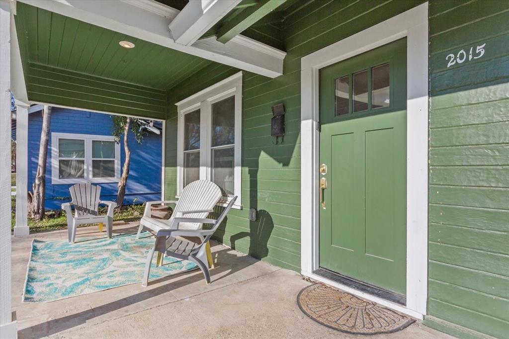 2015 Windsor Avenue Waco, TX 76708 - Photo 3 of 32