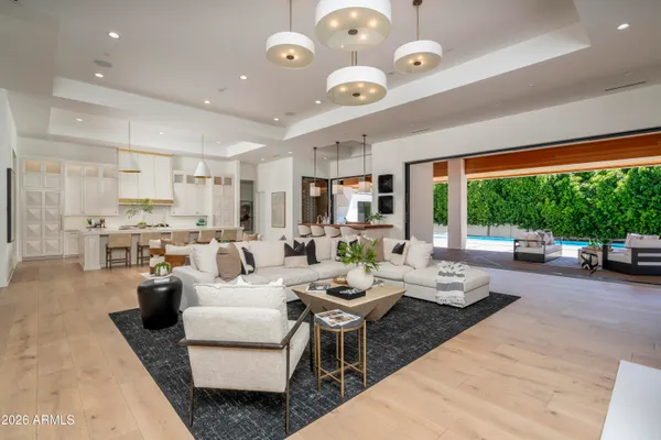 $8,800,000 | 4737 East Exeter Boulevard, Phoenix, AZ 85018
