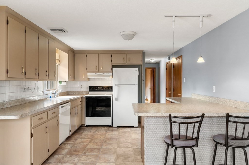 550 Chadwick Road Haverhill, MA 01835 - Photo 13 of 27 Gallery Image 13