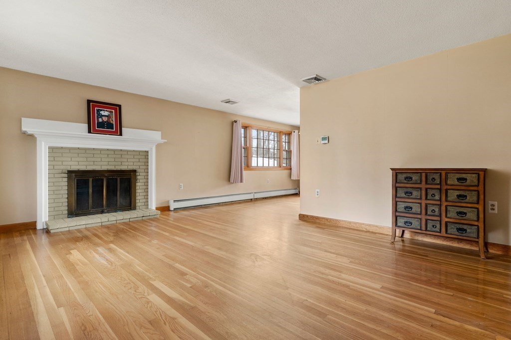 550 Chadwick Road Haverhill, MA 01835 - Photo 4 of 27 Gallery Image 4