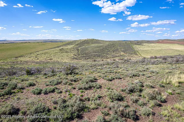 $439,900 | 5904 County Road 31, Craig, CO 81625
