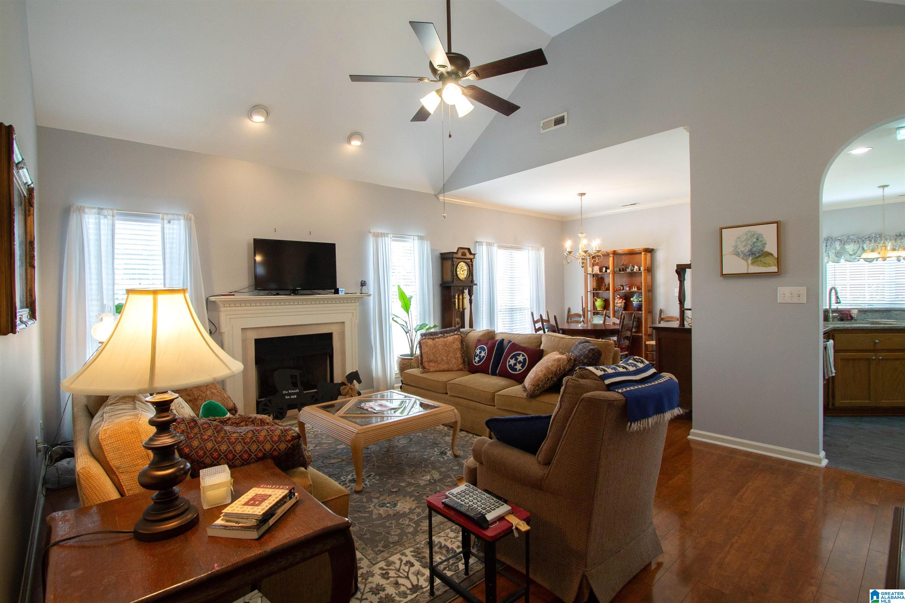 276 Victoria Station Alabaster, AL 35114 - Photo 6 of 38