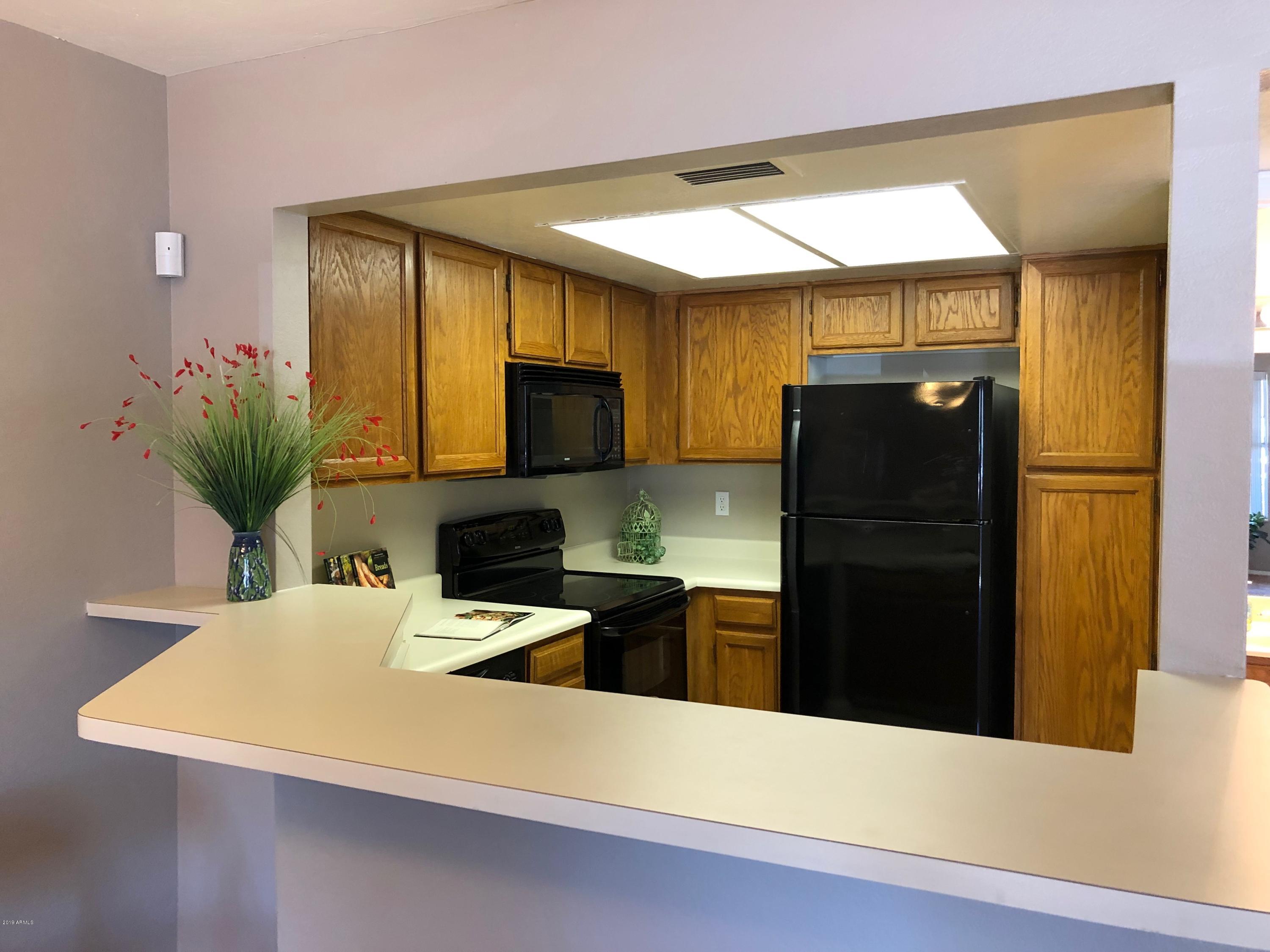 1645 West Baseline Road, Unit 2006 Mesa, AZ 85202 - Photo 12 of 32 Kitchen