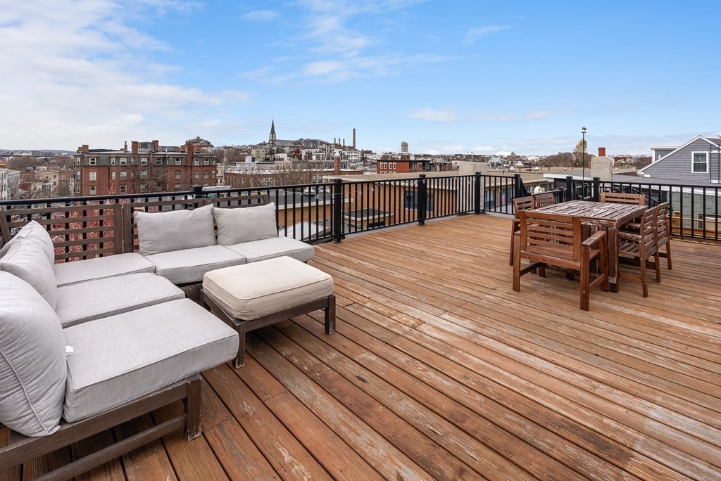 87 High Street, Unit 1 Boston, MA 02129 - Photo 12 of 18 a terrace view with seating space